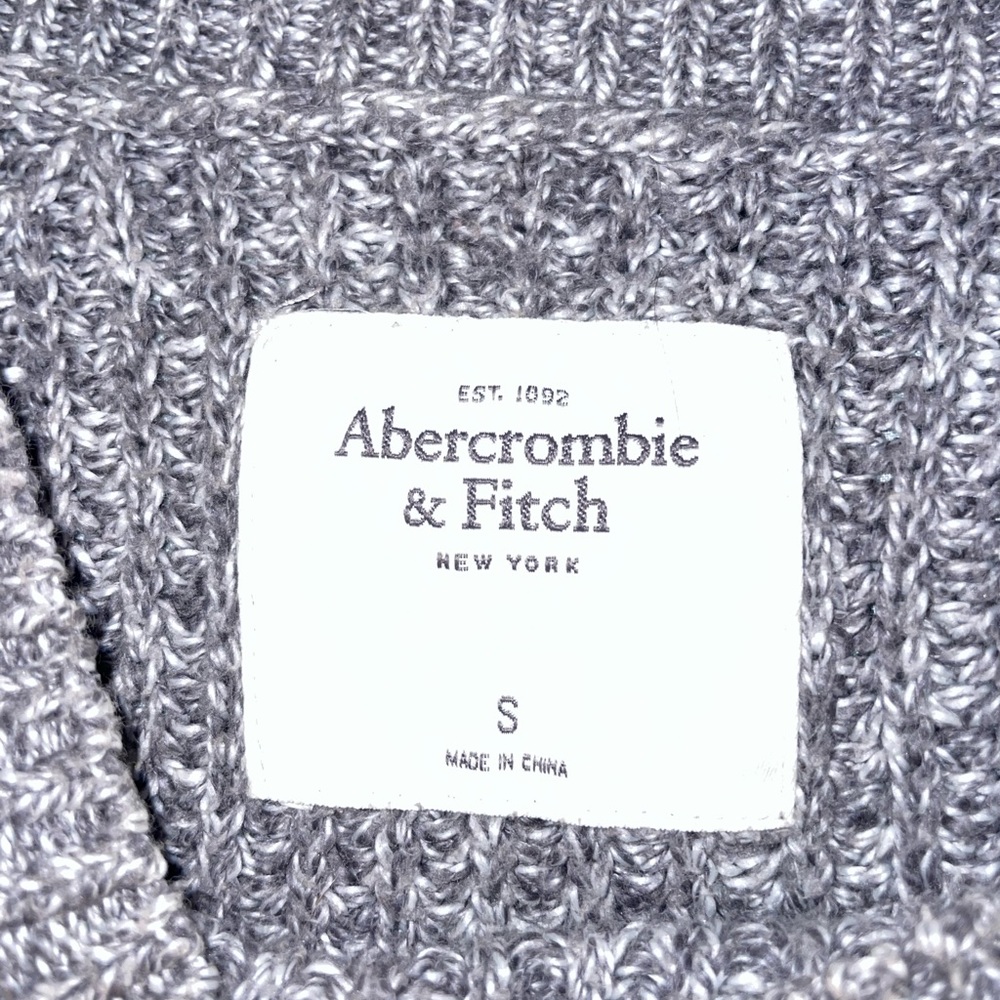 Abercrombie and fitch sweater crop gray - Picture 2 of 2